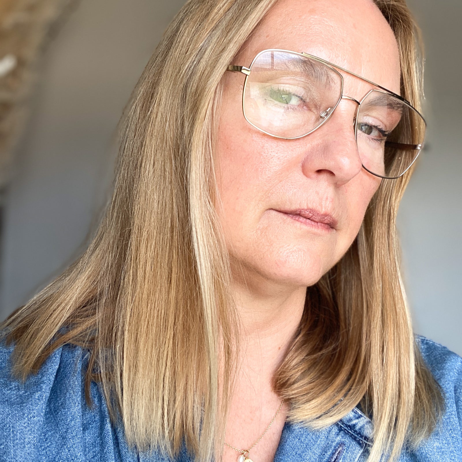 A natural look that lets my features shine through.